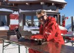 „ChatSkiPT“ der Österreich Werbung: Echte Skilehrer:innen ersetzen Künstliche Intelligenz