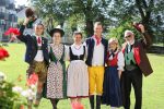 „Tracht around the World“