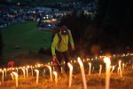 Ein Lichtermeer aus 50.000 Fackeln